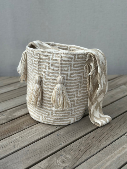 Mochila GRANDE Tonos Tierra🌤️ (31x28)