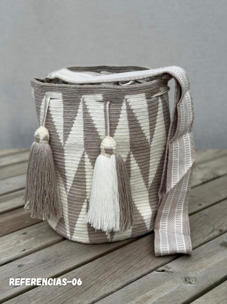 ✨Mochila Gran Reserva de Colección 🏛️🐦‍🔥(32x29 cm)