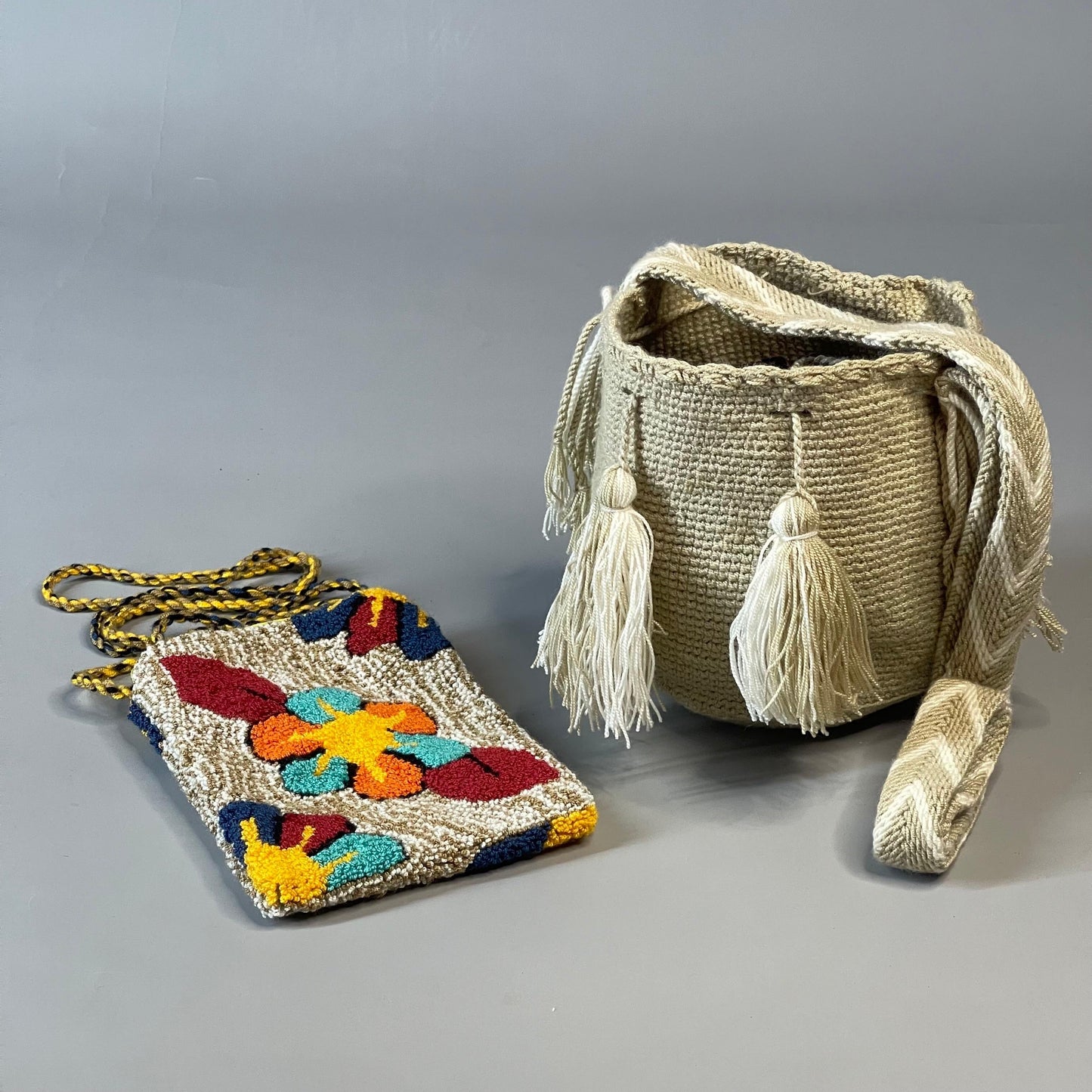 🎒📱 Combo Wayuu: Mochila Pequeña + PortaCelular 🚚✨
