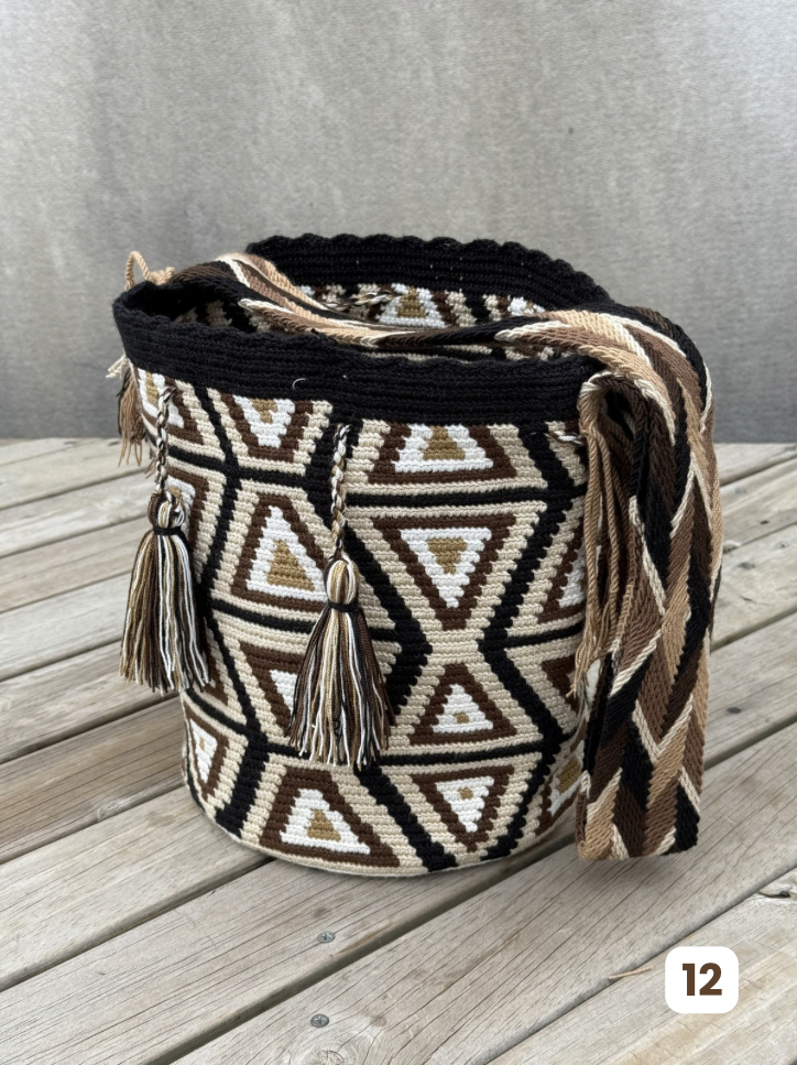 Mochila GRANDE Tonos Tierra🌤️ (31x28)