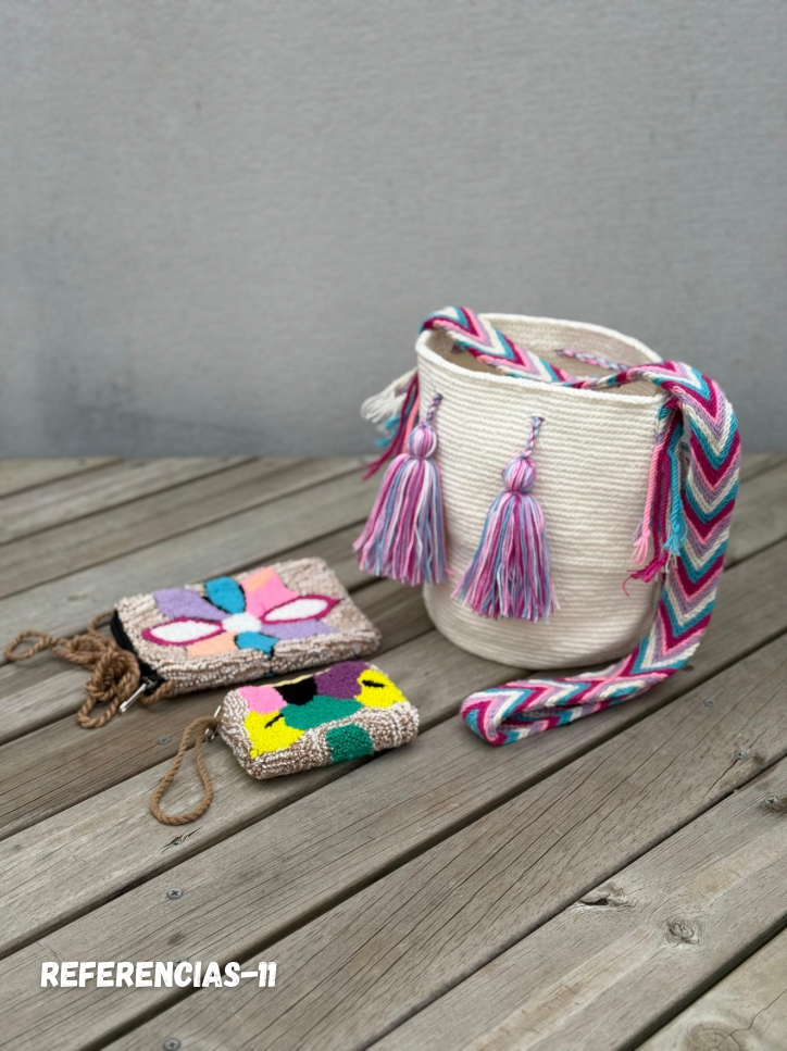 ✨Combo – Mochila Mediana + Portacelular + Monedero 🎁 – (22x20 cm)