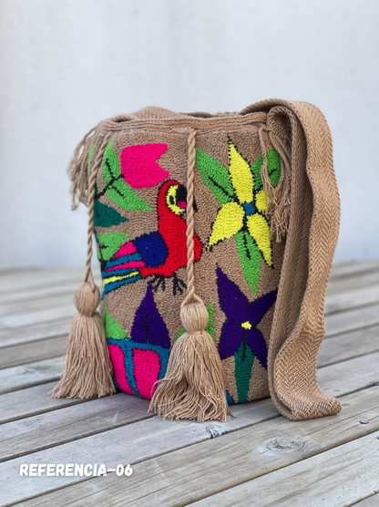 Mochila GRANDE Tapizada (31x28)🦜