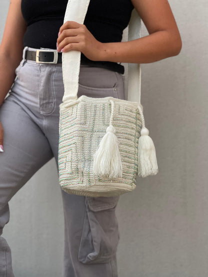 Mochila MEDIANA Perlada💫(22x18)