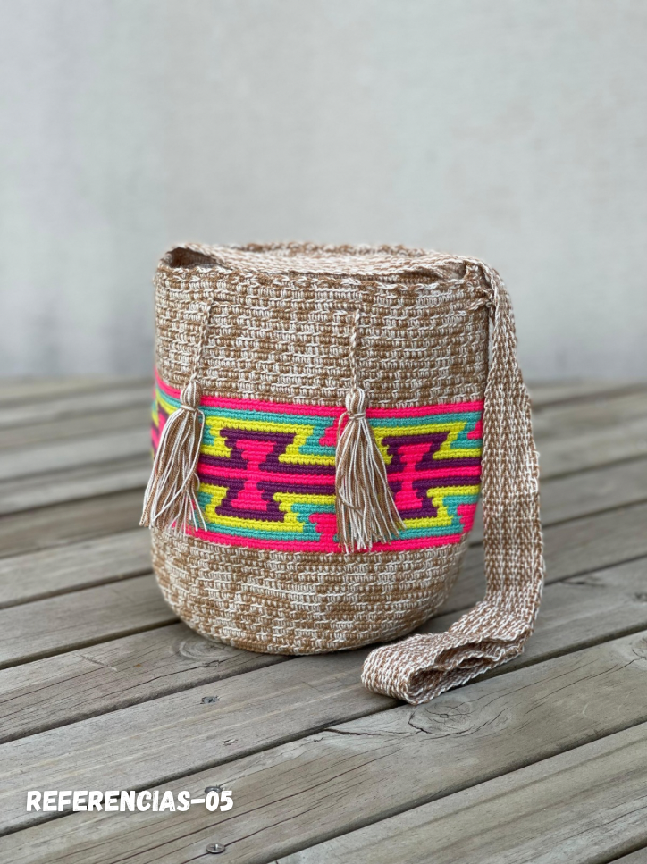 Mochila MEDIANA Tonos Pastel (22x18)⭐️