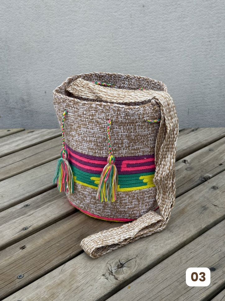Mochila MEDIANA Tonos Pastel (22x18)⭐️