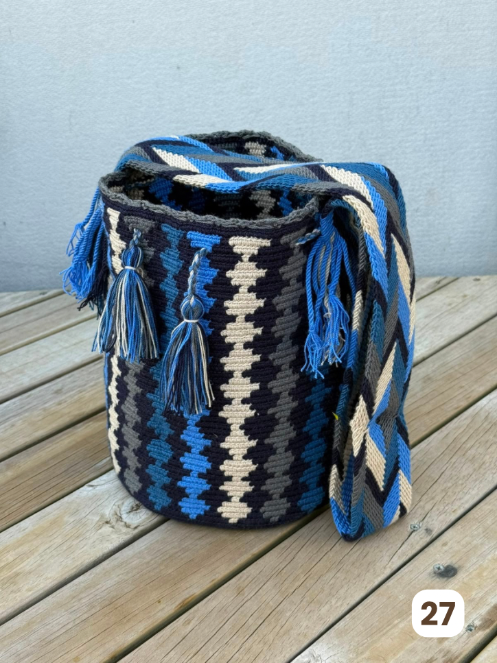 Mochilas GRANDE Diseño Hombre 🔹🩶 (31x28)