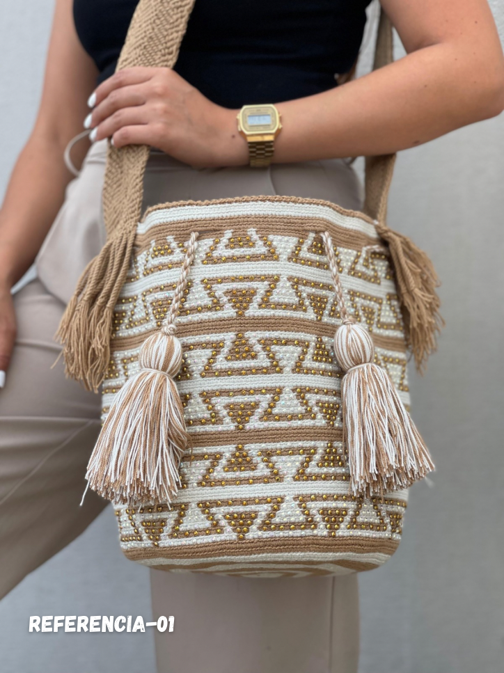 Mochila GRANDE Perlada💫(31x28)