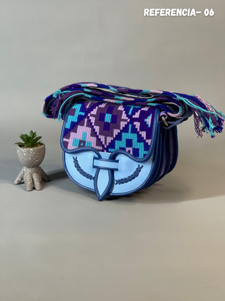 ⭐️ 👜CARRIEL WAYUU    (21x26cm)😍