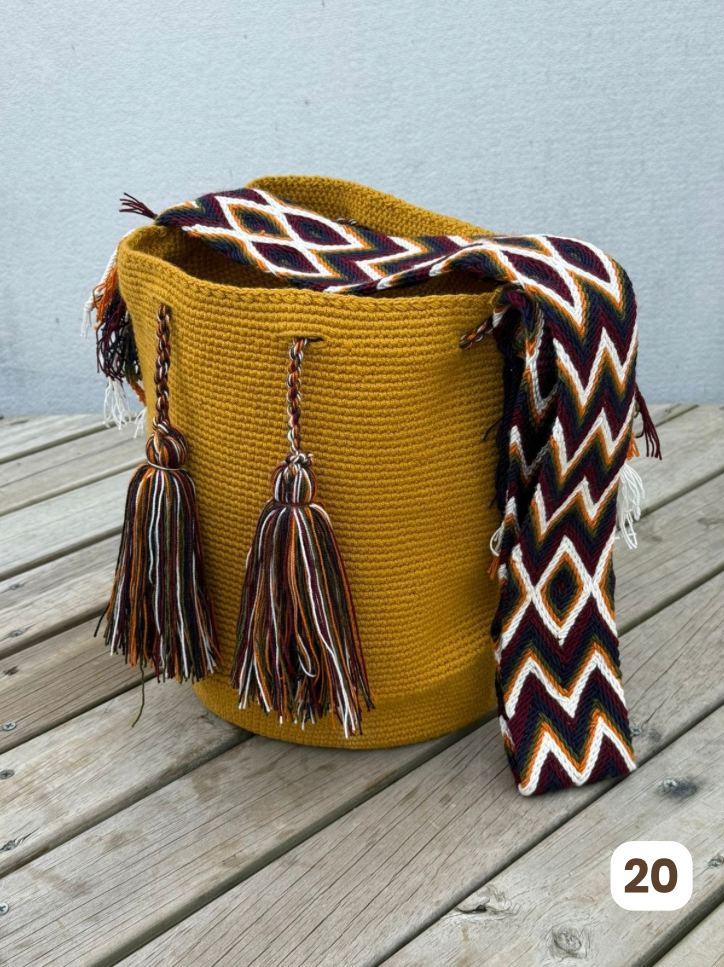 Mochila GRANDE Tonos Pastel ⭐️(31x28)