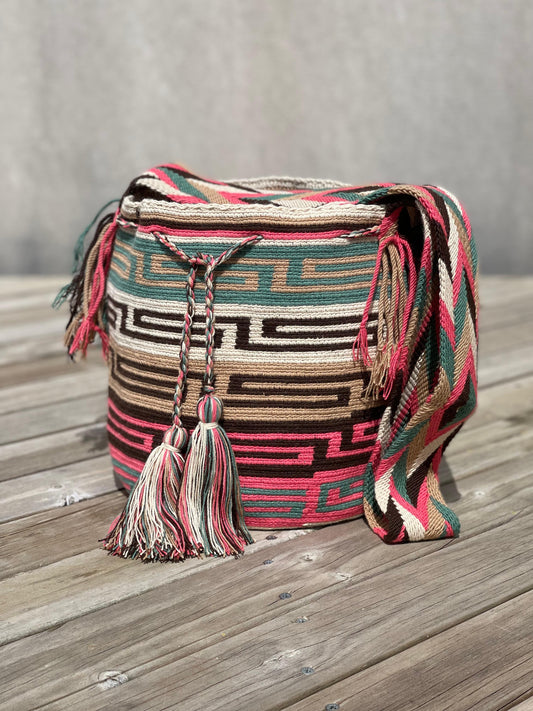 Mochila GRANDE Tonos Guayaba (31x28)