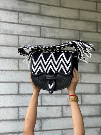 ⭐️ 👜CARRIEL WAYUU    (21x26cm)😍