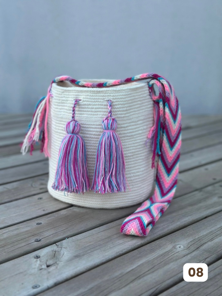 Mochila MEDIANA Unicolor🌟 (21x18)