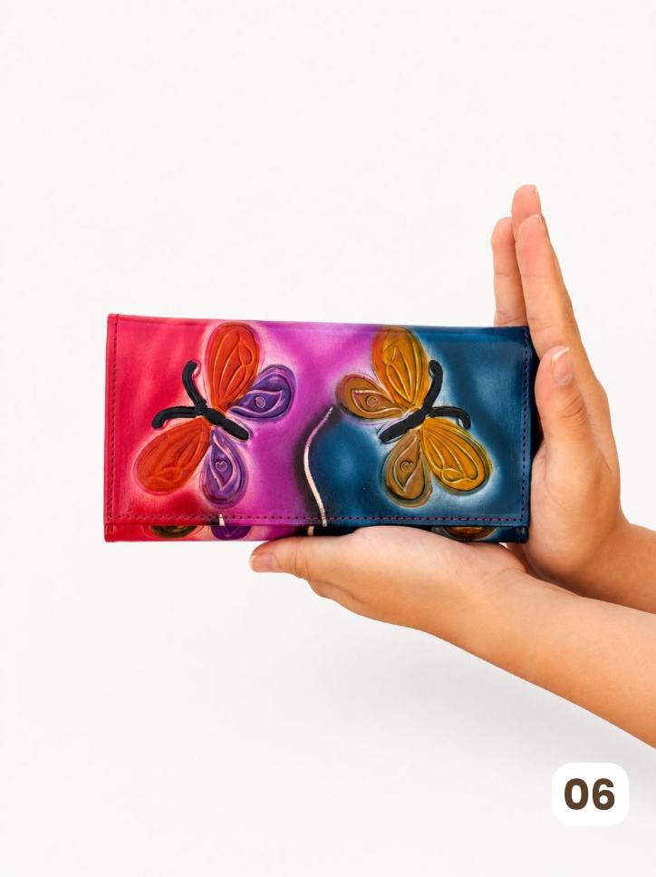 🦋🎨 Billetera Mariposas Pintada a Mano (18x9cm)