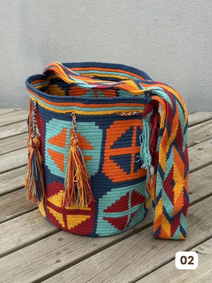 Mochila GRANDE Edición Limitada👑🌟(31x28)