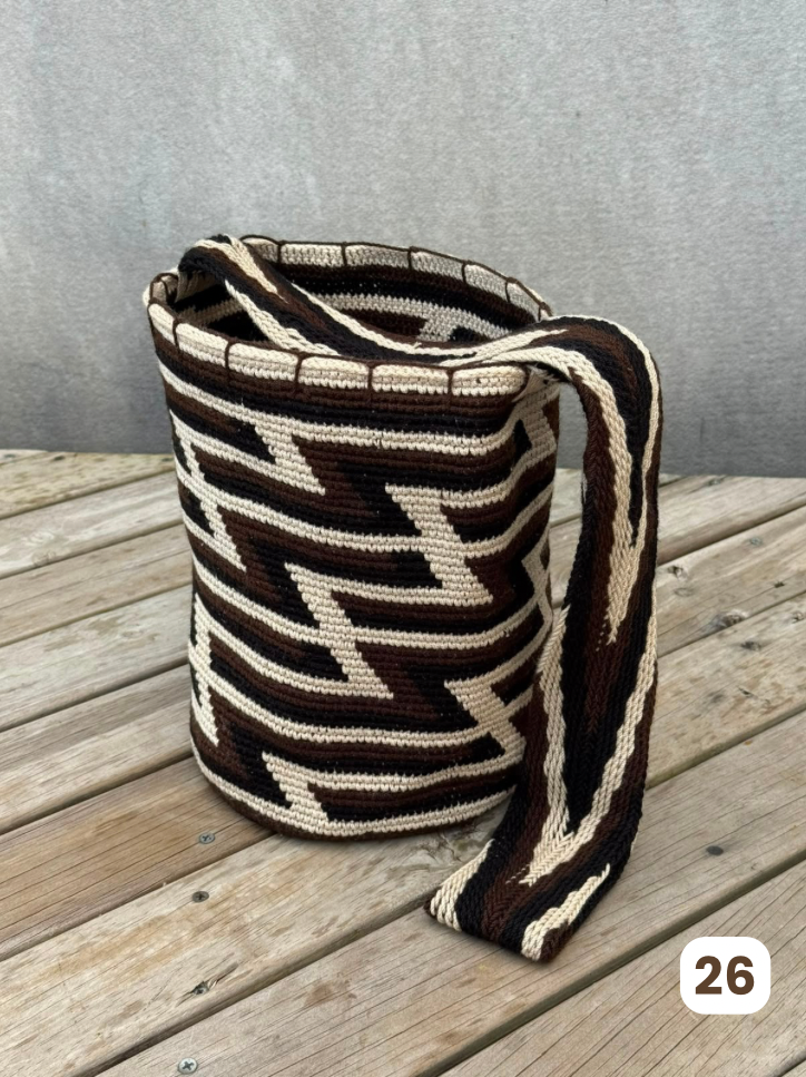 Mochila GRANDE tipo Arhuaca ⭐️🐑(30x28)