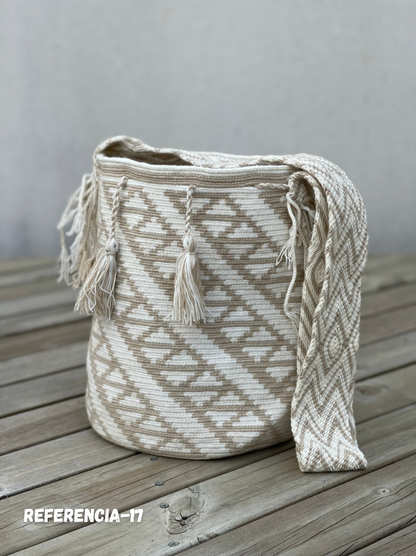 Mochila GRANDE Tonos Tierra🌤️ (31x28)