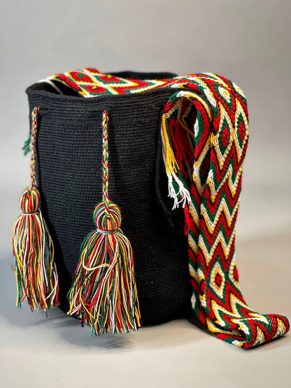 Mochila GRANDE Negra⚫️ 🎩(31x28)