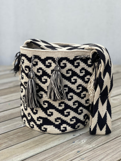 Mochilas GRANDE Diseño PREMIUM 🔥⭐️ (31x28)