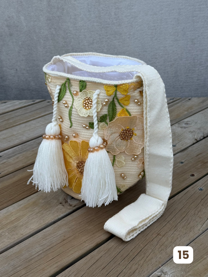 Mochila Recamada MEDIANA Primavera🌸🌷💎 (22x20)