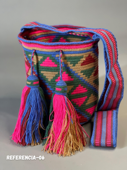 Mochila MEDIANA Colección PREMIUM  🔥⭐️ (22x20)