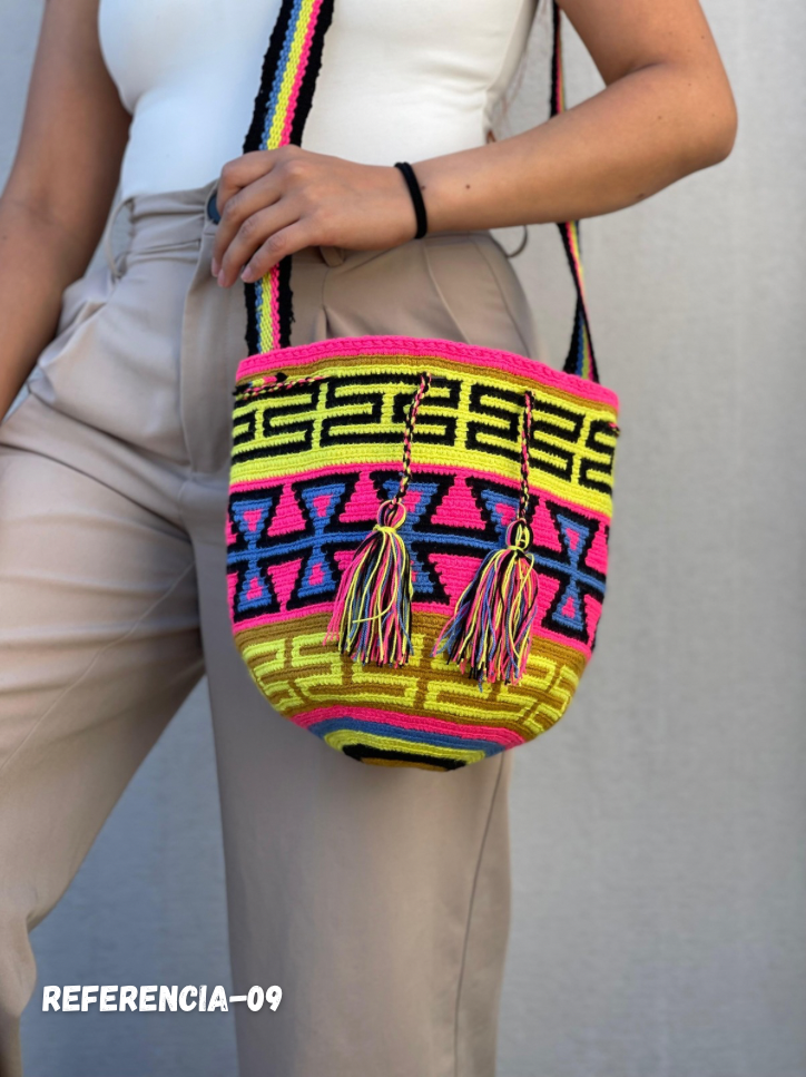 Mochila MEDIANA Tonos Pastel (22x18)⭐️