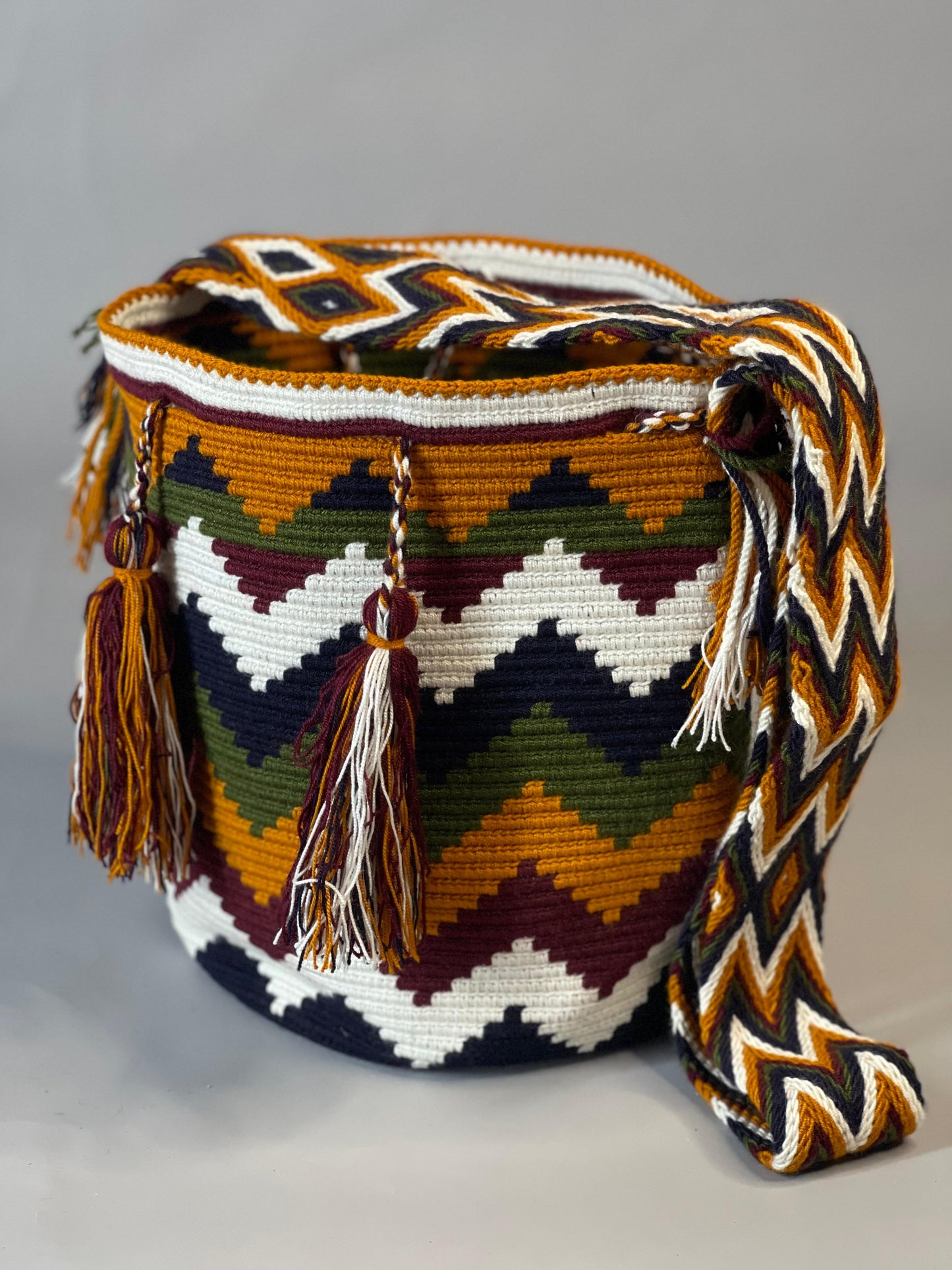 Mochila GRANDE Edición Limitada👑🌟(31x28)