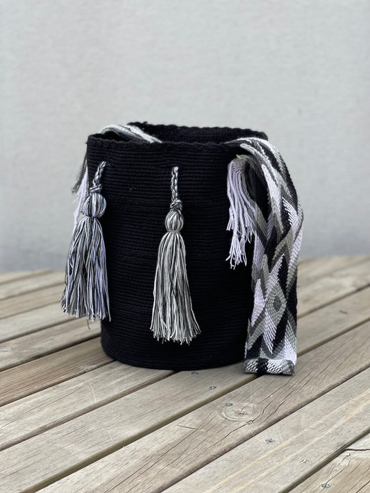 Mochila GRANDE Negra⚫️ 🎩(31x28)