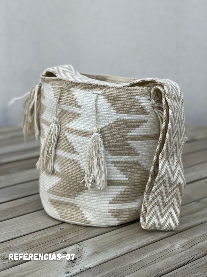 Mochila GRANDE Tonos Tierra🌤️ (31x28)