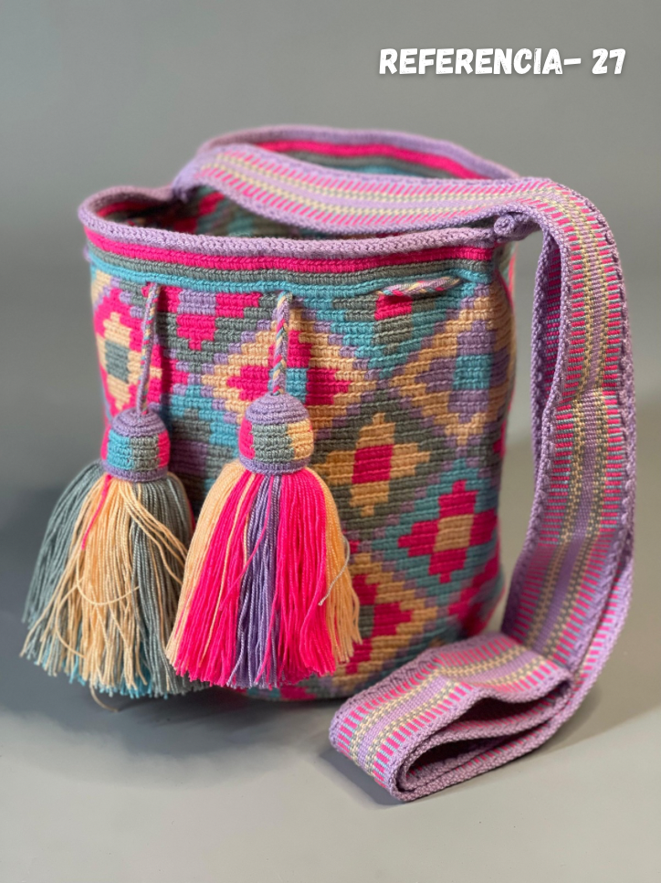 Mochila MEDIANA Colección PREMIUM  🔥⭐️ (22x21)