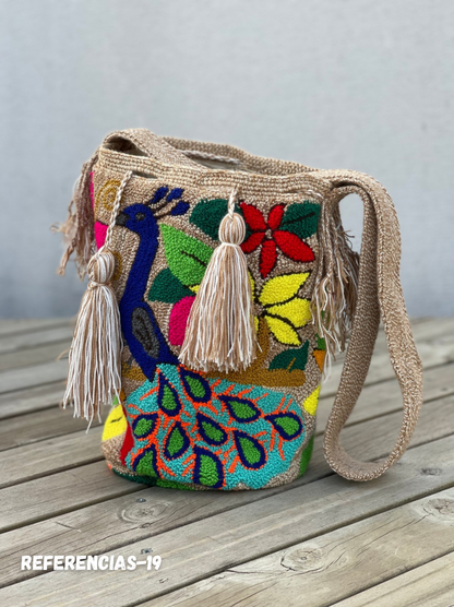 Mochila GRANDE Tapizada (31x28)🦜