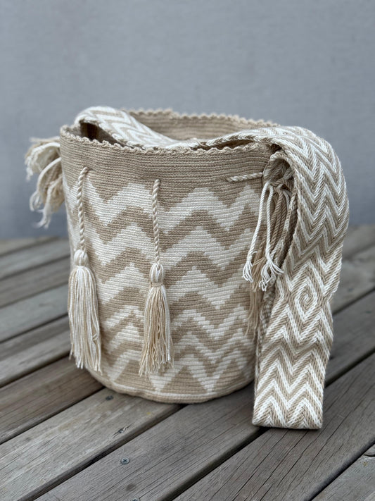 Mochila GRANDE Tonos Tierra🌤️ (31x28)