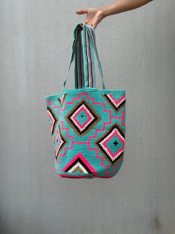 Mochilon Wayuu Edición Limitada (40x34)