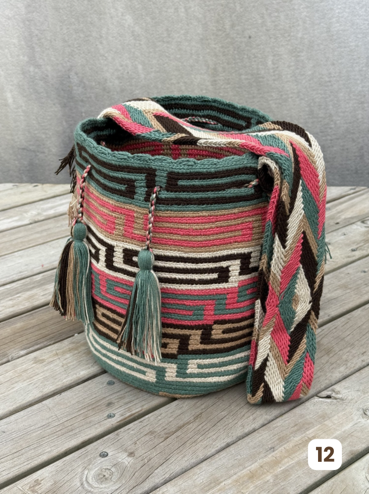 Mochila GRANDE Tonos Guayaba (31x28)