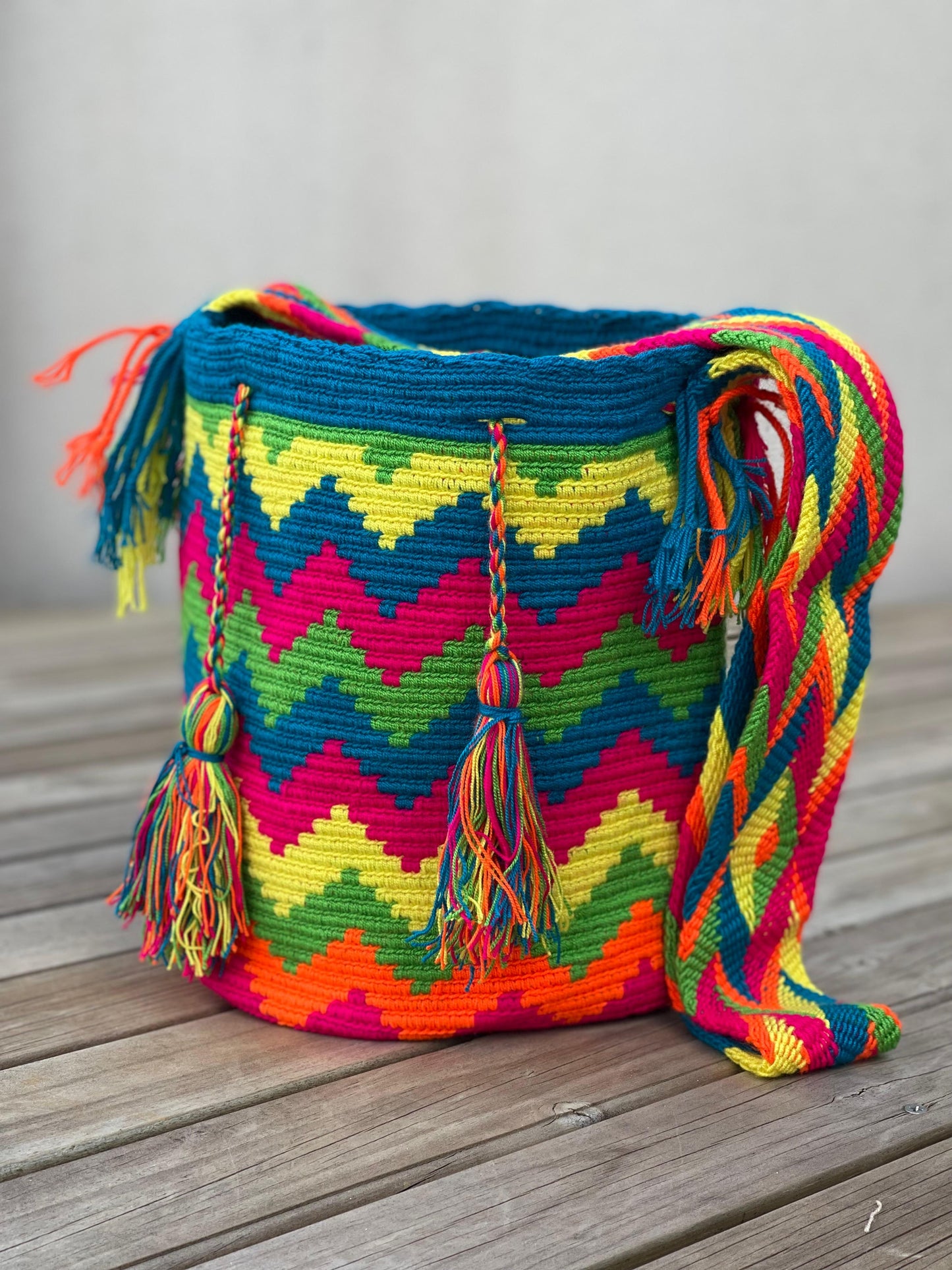 Mochila GRANDE Fiesta Tropical🌴 (31x28)