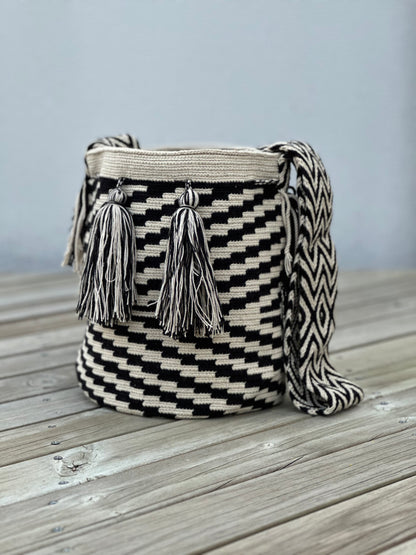 Mochila GRANDE Tonos Tierra🌤️ (31x28)