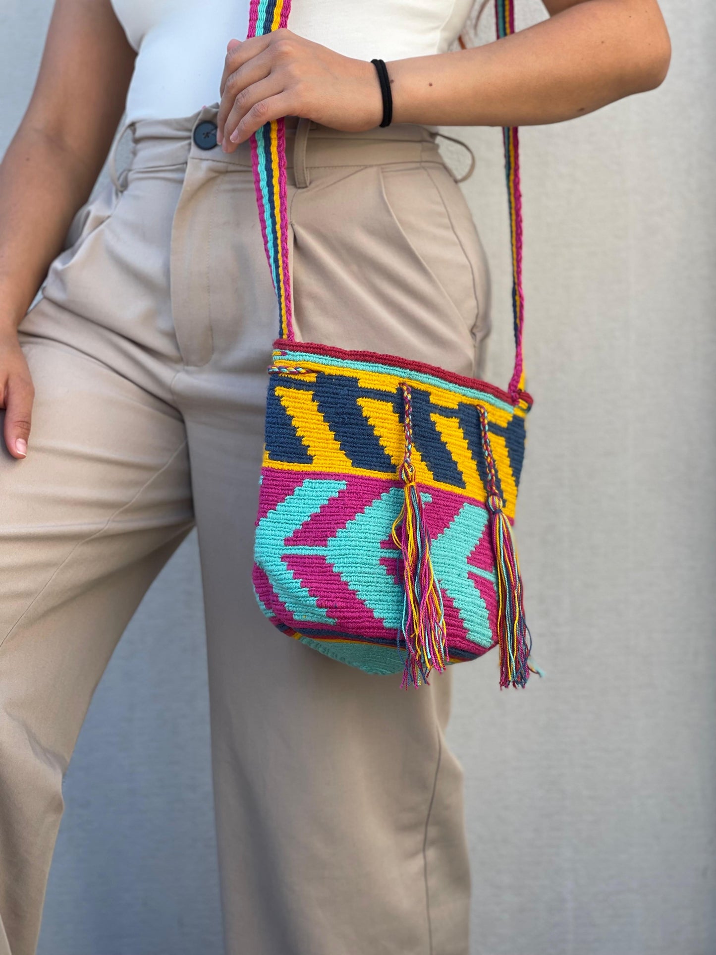 Mochila MEDIANA Tonos Pastel (22x18)⭐️