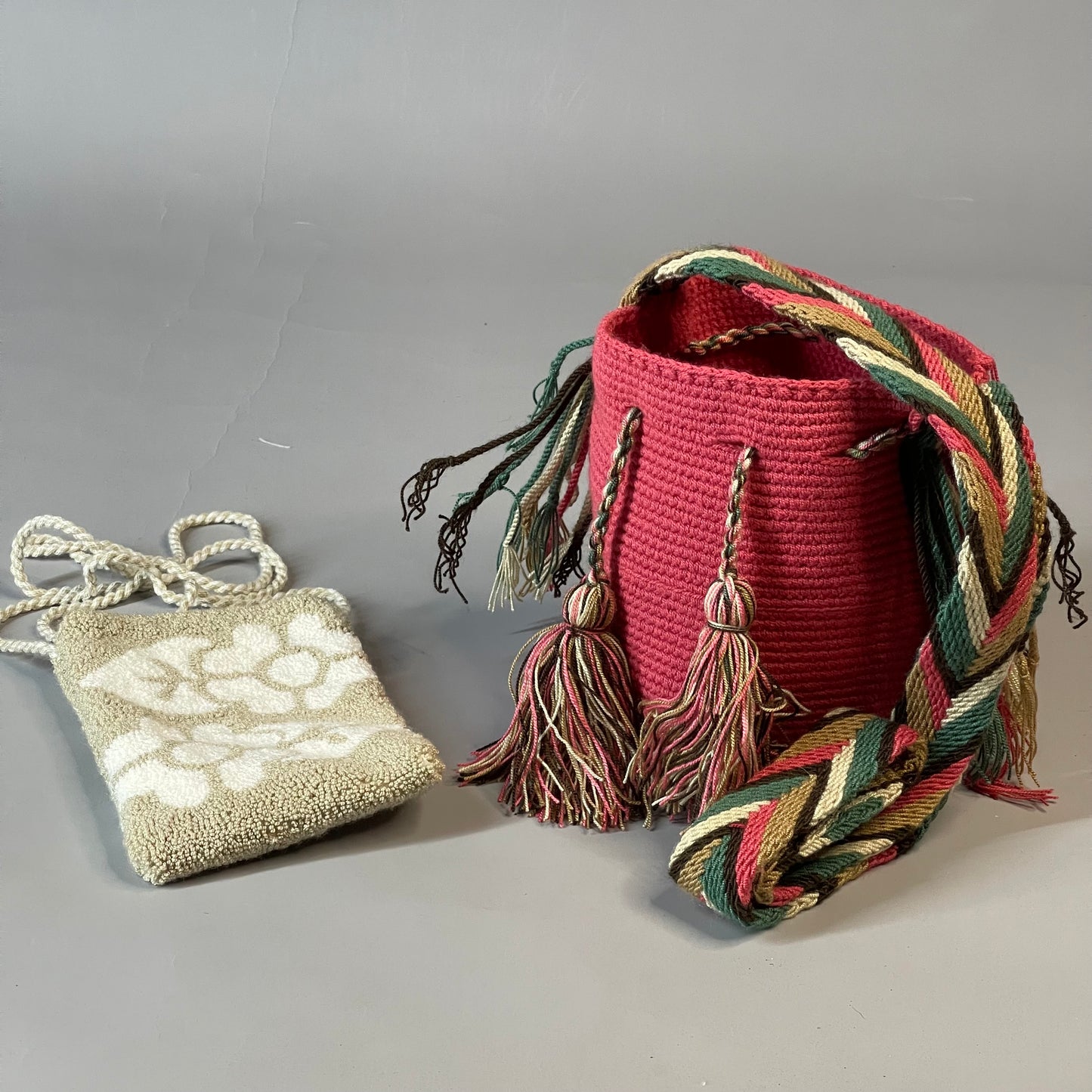 🎒📱 Combo Wayuu: Mochila Pequeña + PortaCelular 🚚✨