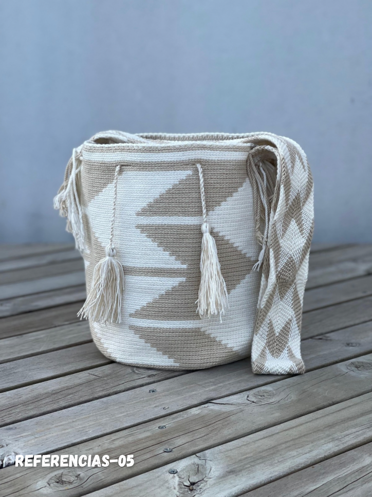 Mochila GRANDE Tonos Tierra🌤️ (31x28)