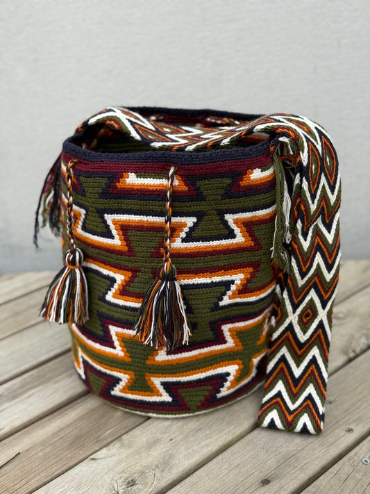 Mochila GRANDE Edición Limitada👑🌟(31x28)