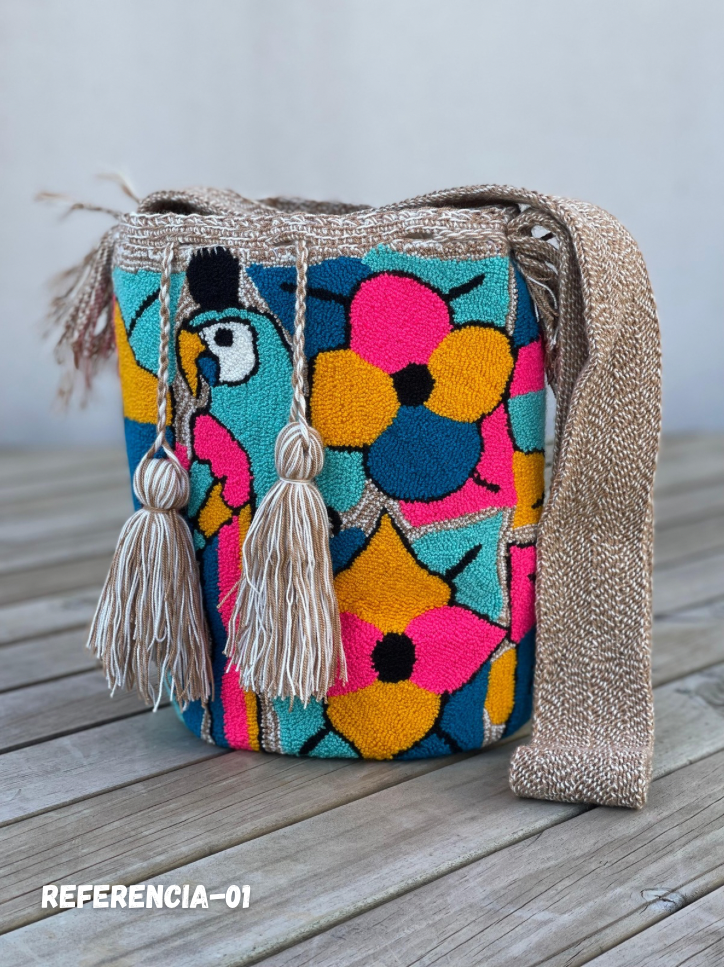 Mochila GRANDE Tapizada (31x28)🦜