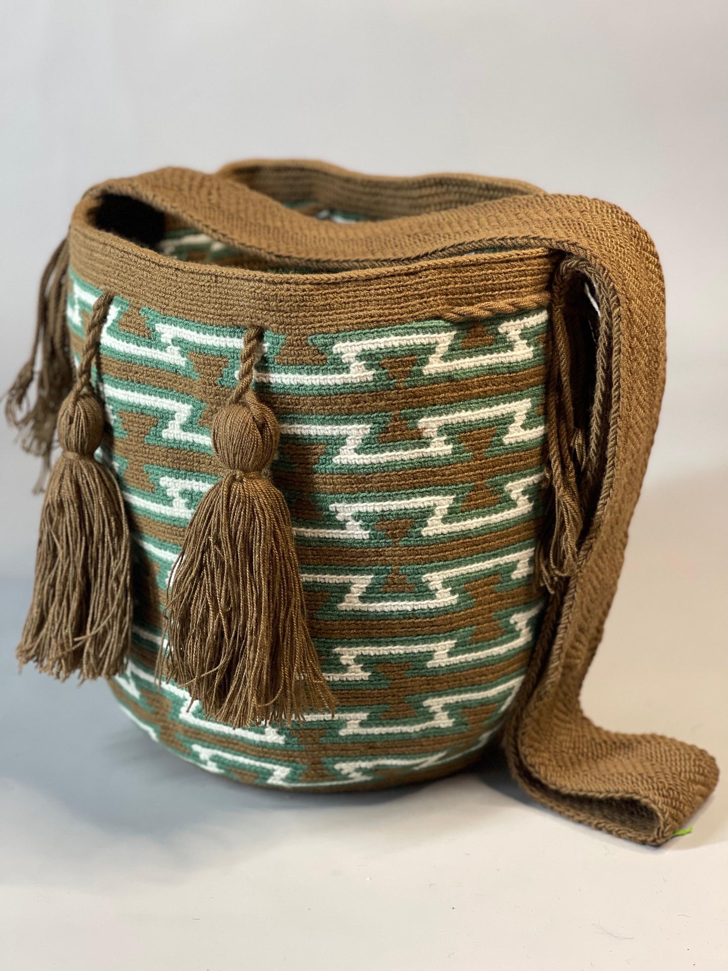 Mochila GRANDE Tonos Tierra🌤️ (31x28)