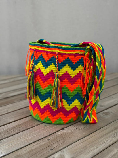 Mochila GRANDE Fiesta Tropical🌴 (31x28)