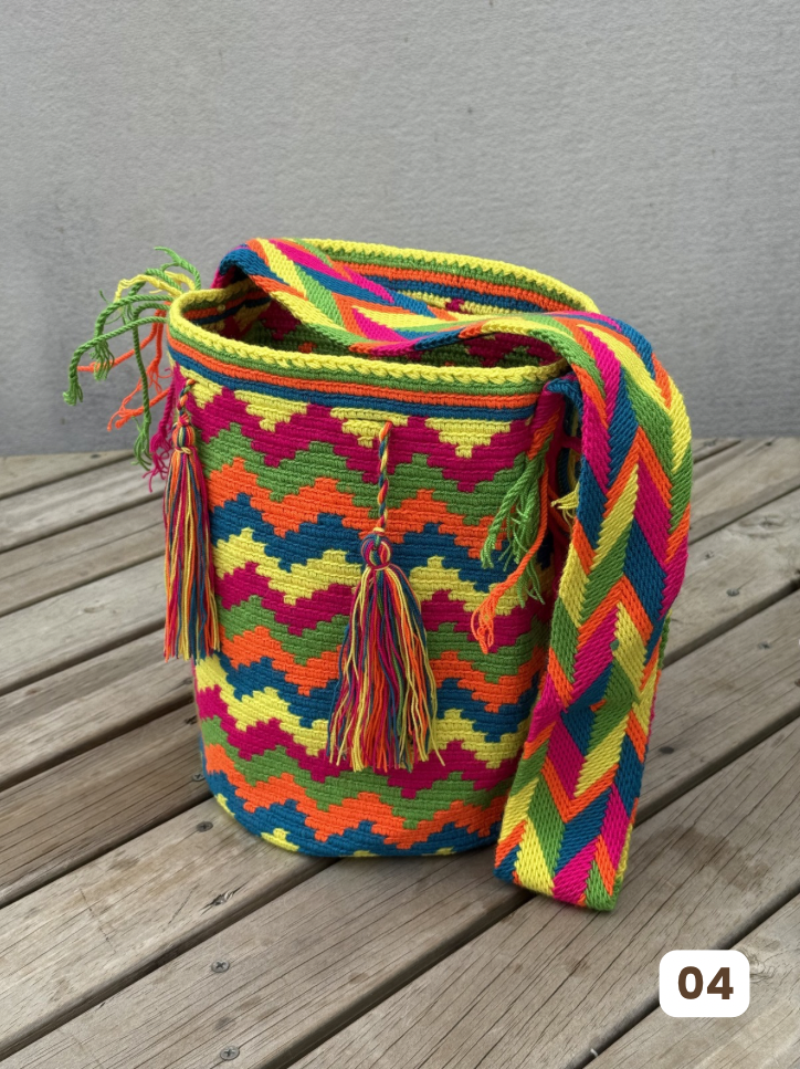 Mochila GRANDE Edición Limitada👑🌟(31x28)