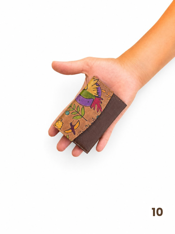 🌺 Billetera Pequeña Pintada a Mano (11x8cm)