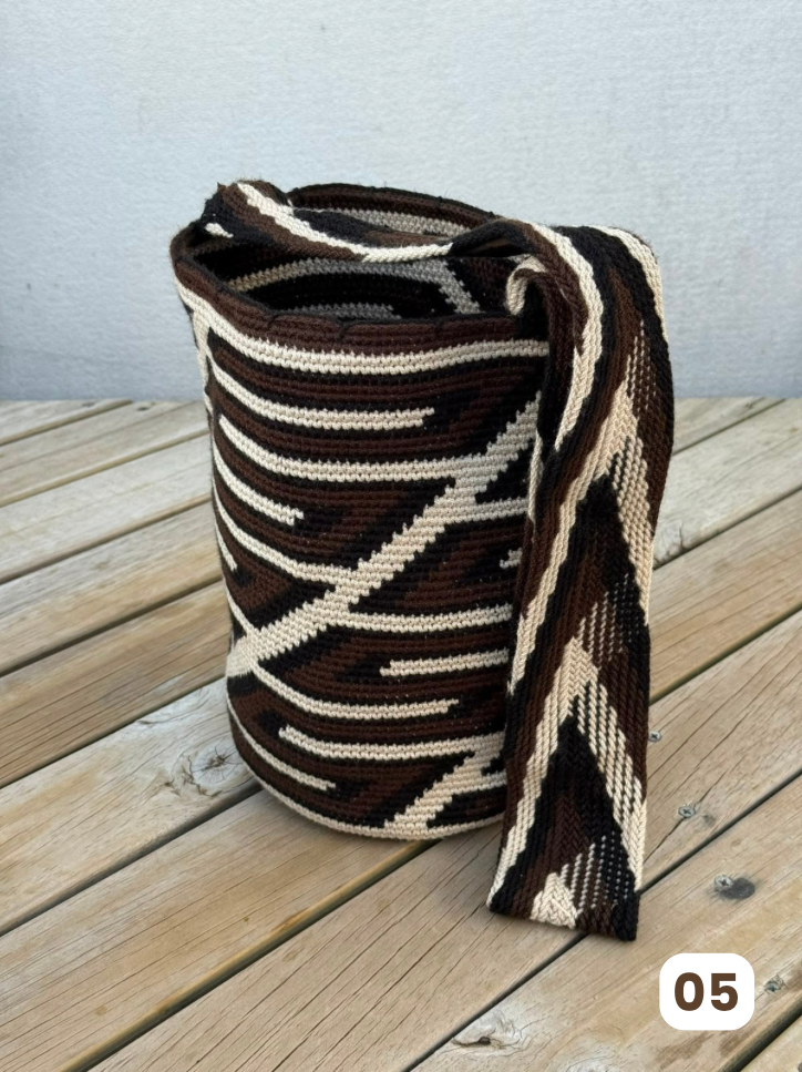 Mochila GRANDE tipo Arhuaca ⭐️🐑(30x28)