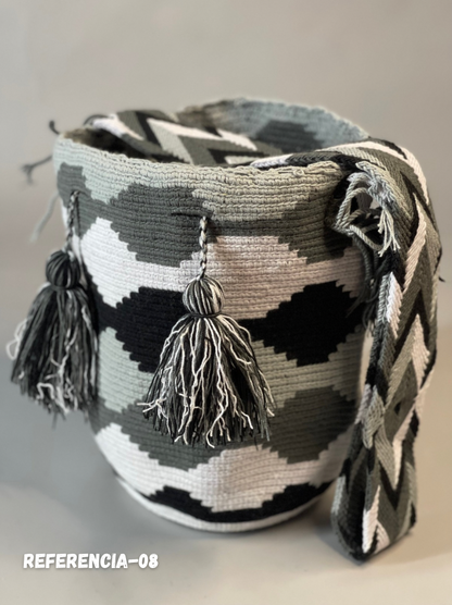 Mochilas GRANDE Diseño Hombre 🔹🩶 (31x28)