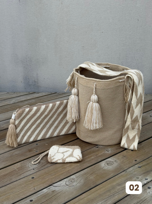 Combo Wayuu: Mochila GRANDE + Monedero + Sobre Artesanal