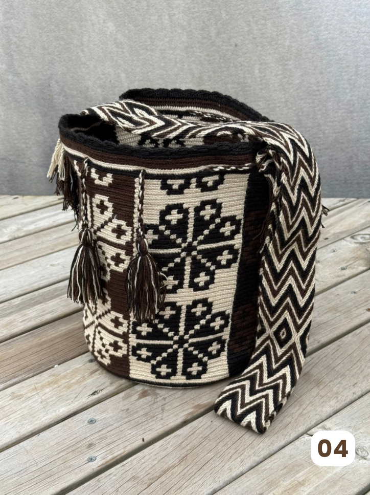 Mochila GRANDE Tonos Tierra🌤️ (31x28)