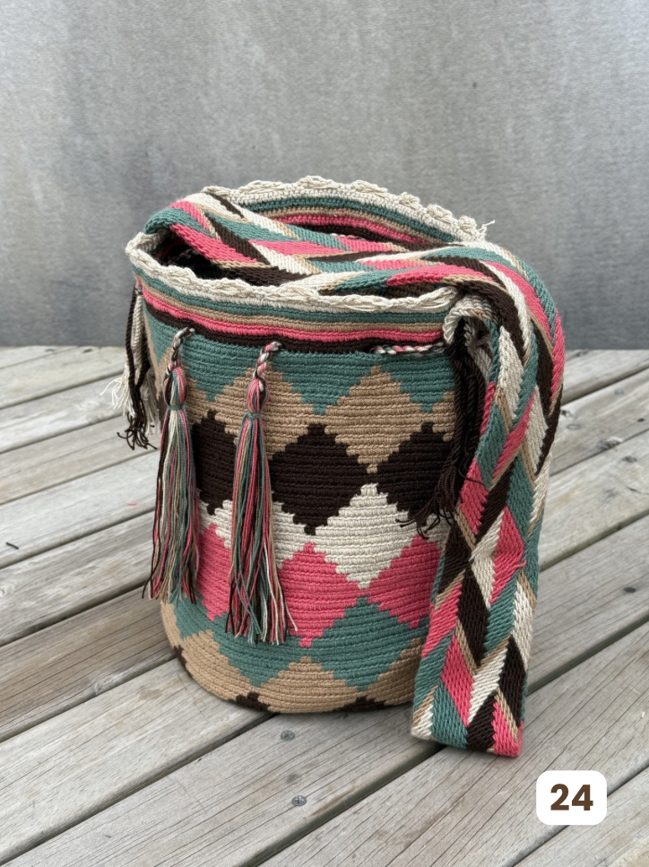 Mochila GRANDE Tonos Guayaba (31x28)