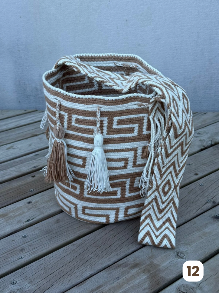 Mochila GRANDE Tonos Tierra🌤️ (31x28)